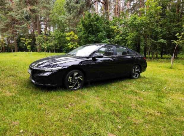Hyundai Elantra CN7  Рестайлинг, 2023, пробег 25700 км