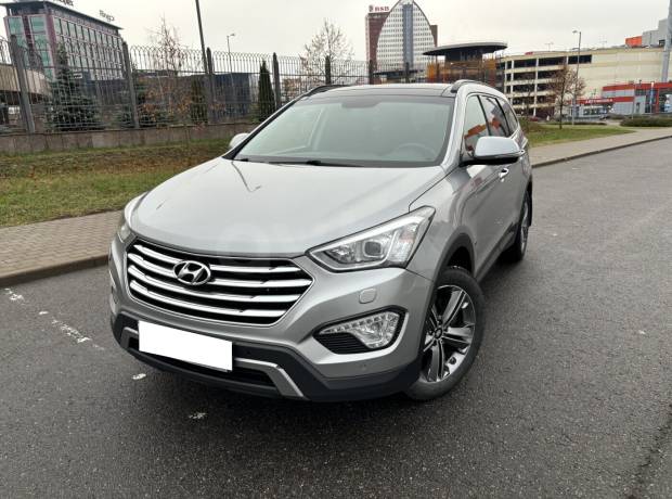 Hyundai Grand Santa Fe III