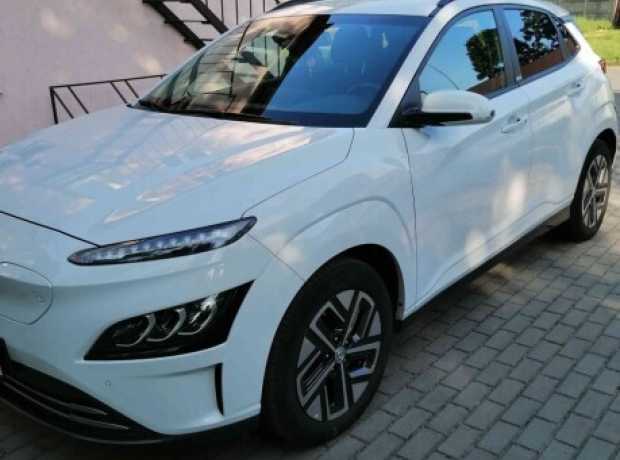 Hyundai Kona I Рестайлинг, 2020, пробег 57570 км Hyundai Kona I Рестайлинг, 2020, пробег 57570 км
