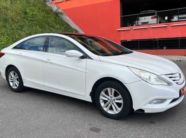 Hyundai Sonata YF