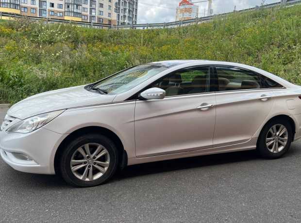 Hyundai Sonata YF