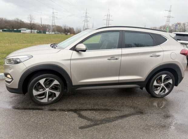 Hyundai Tucson III, 2016, пробег 84050 км Hyundai Tucson III, 2016, пробег 84050 км