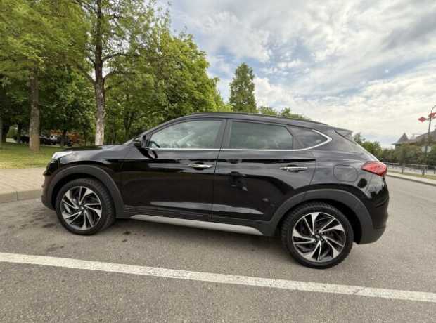Hyundai Tucson III  Рестайлинг, 2019, пробег 150000 км