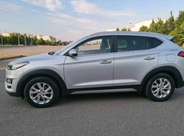 Hyundai Tucson III  Рестайлинг, 2019, пробег 88000 км