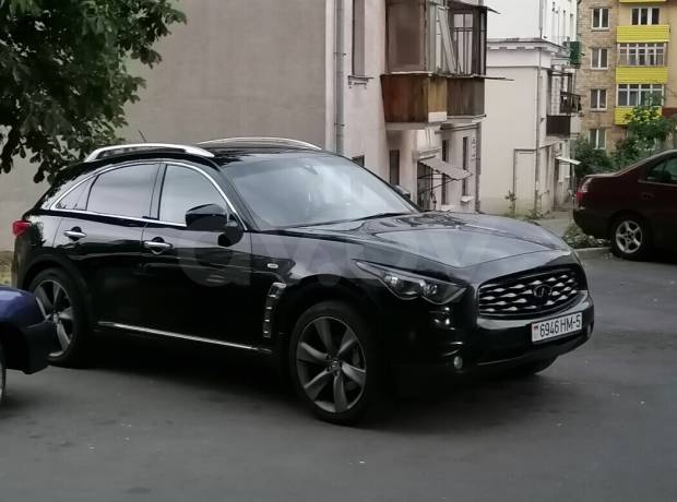 Infiniti FX II