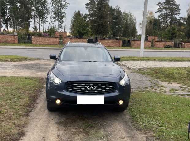 Infiniti FX II