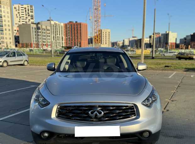 Infiniti FX II