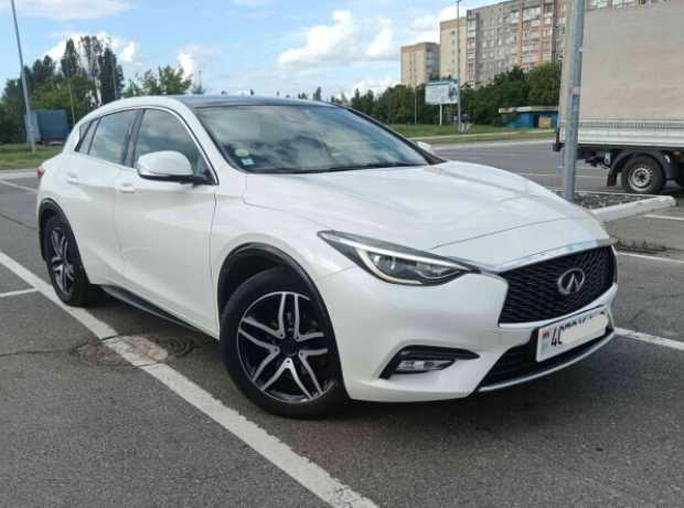 Infiniti Q30 , 2017, пробег 185000 км