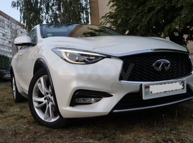 Infiniti Q30 I