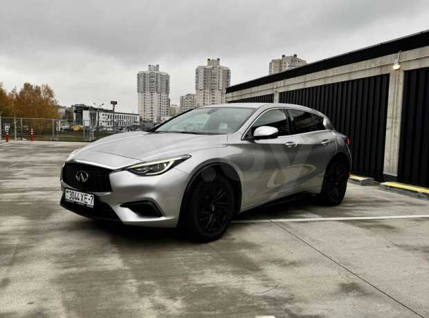 Infiniti Q30 I