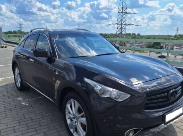 Infiniti QX70 , 2013, пробег 182000 км