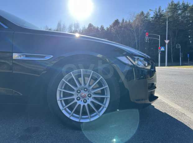 Jaguar XE I