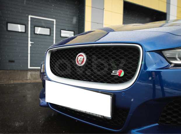 Jaguar XE I