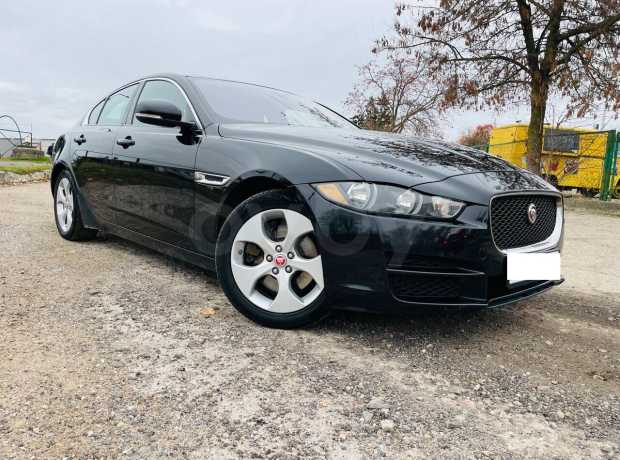 Jaguar XE I Jaguar XE I