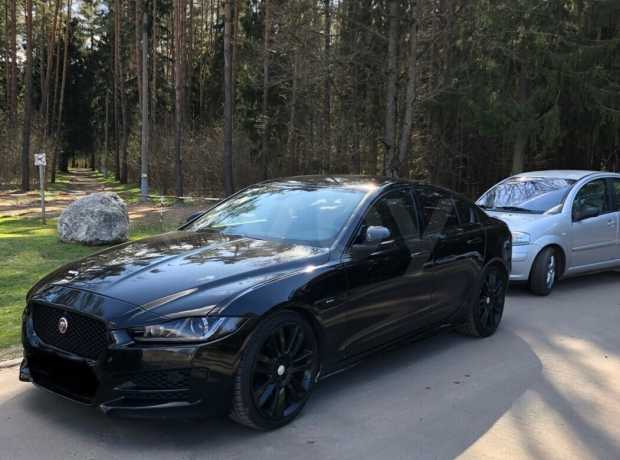 Jaguar XE I