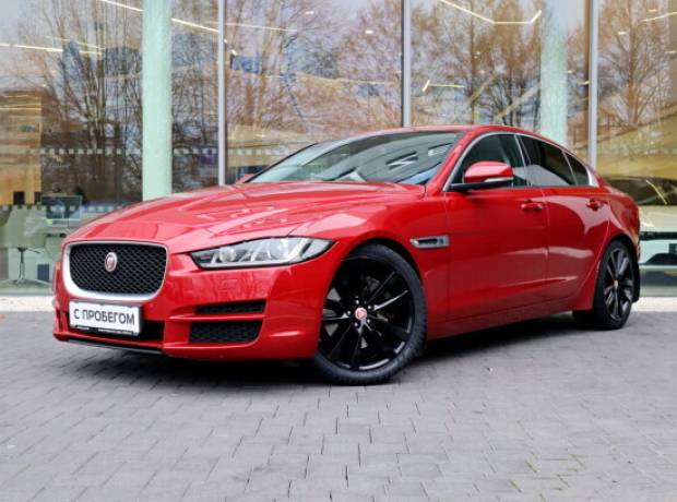 Jaguar XE I