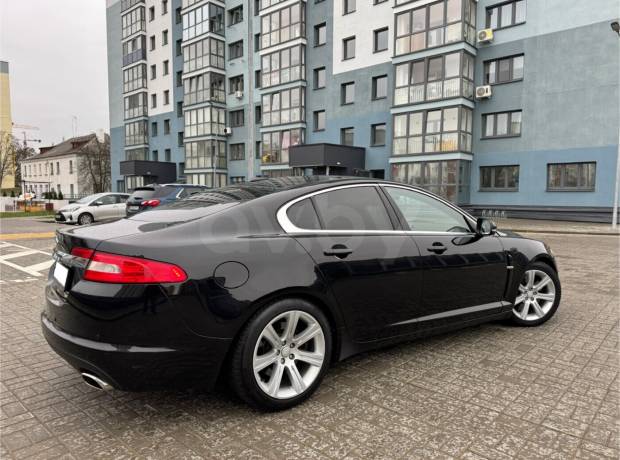 Jaguar XF X250