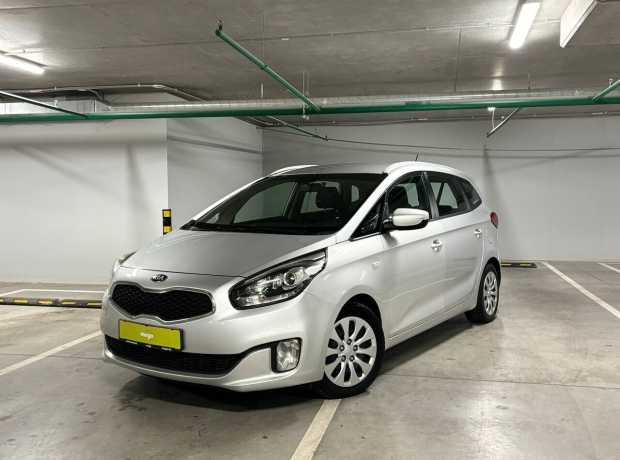 Kia Carens III