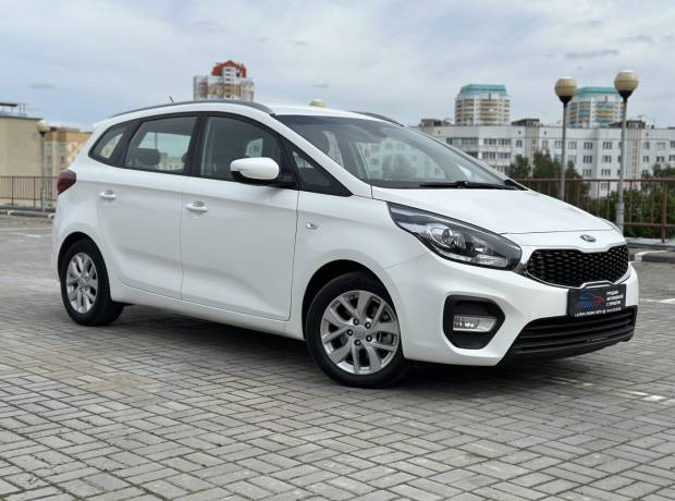 Kia Carens III