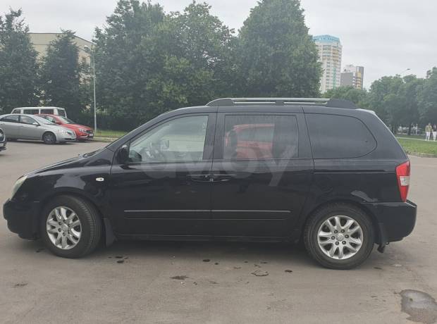 Kia Carnival II