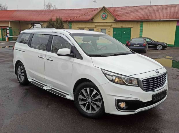 Kia Carnival III