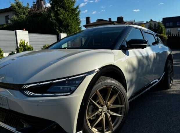 Kia EV6 , 2022, пробег 30000 км Kia EV6 , 2022, пробег 30000 км