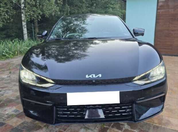 Kia EV6 , 2022, пробег 33800 км