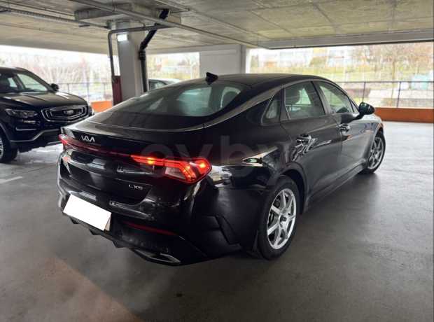 Kia K5 III