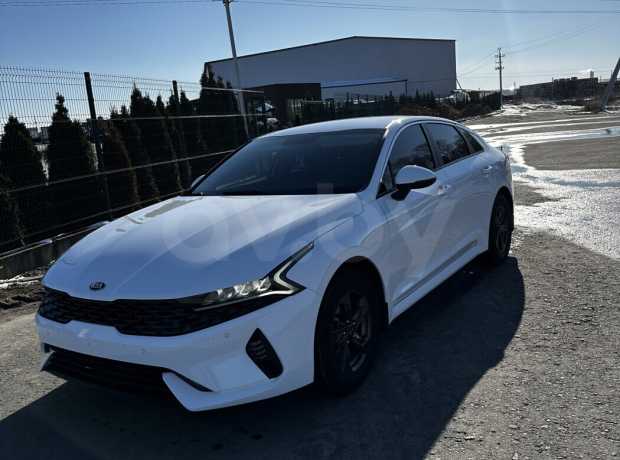 Kia K5 III