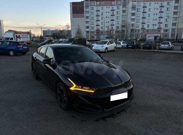 Kia K5 III