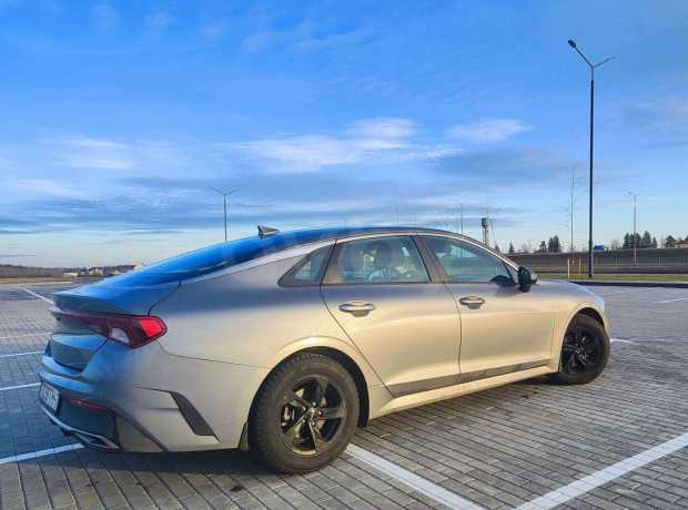 Kia K5 III