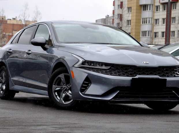Kia K5 III