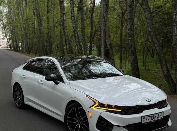 Kia K5 III
