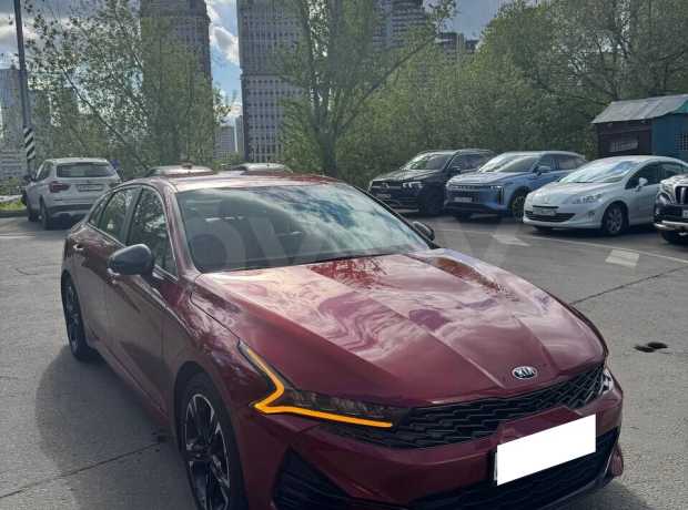 Kia K5 III