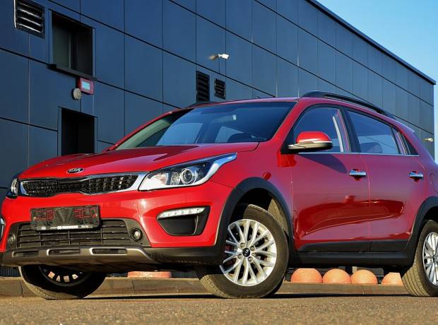 Kia Rio X (X-Line) I