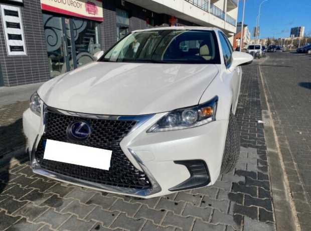 Lexus CT I  2-й рестайлинг, 2018, пробег 220000 км