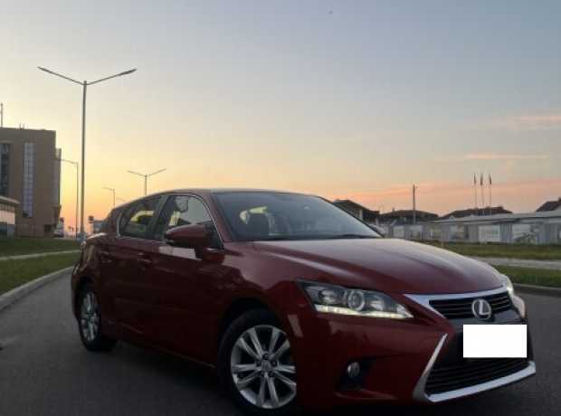 Lexus CT I  Рестайлинг, 2015, пробег 180000 км