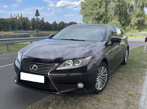 Lexus ES VI