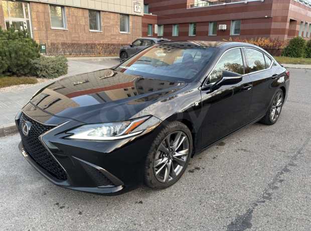 Lexus ES VII