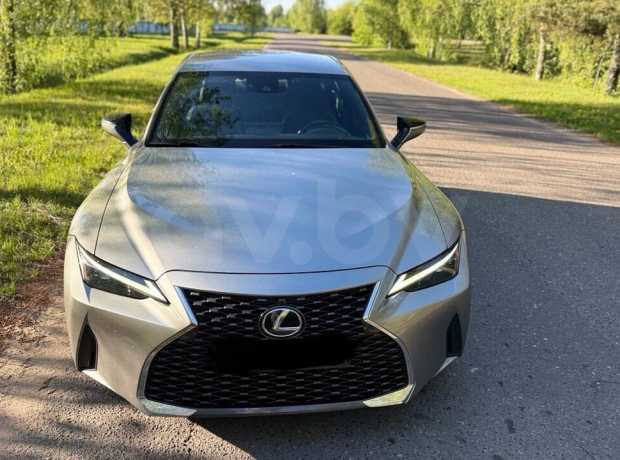 Lexus IS IV