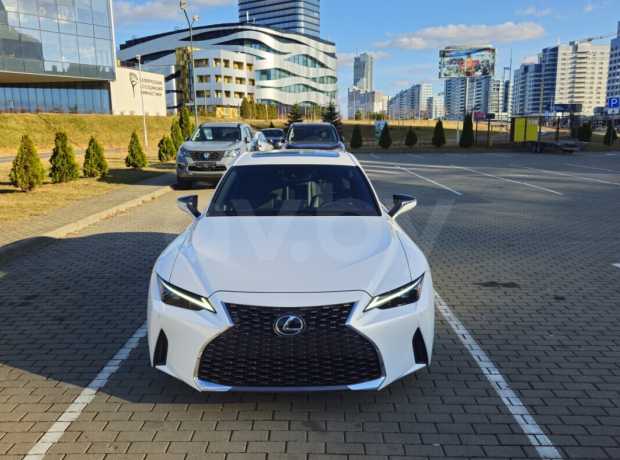 Lexus IS IV