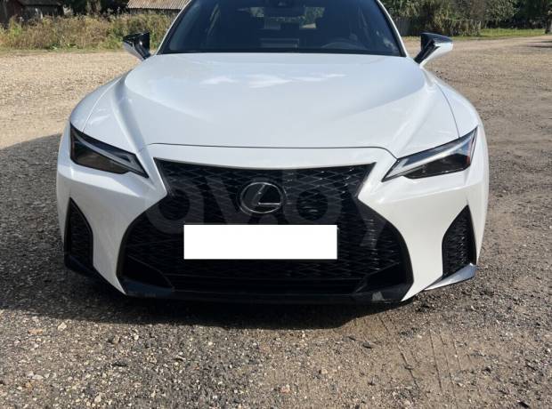 Lexus IS IV