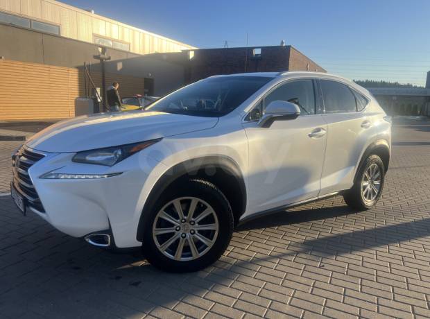 Lexus NX I