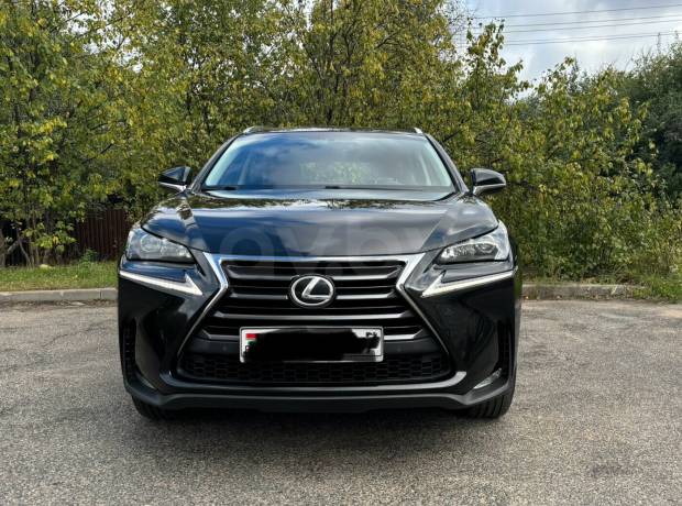 Lexus NX I