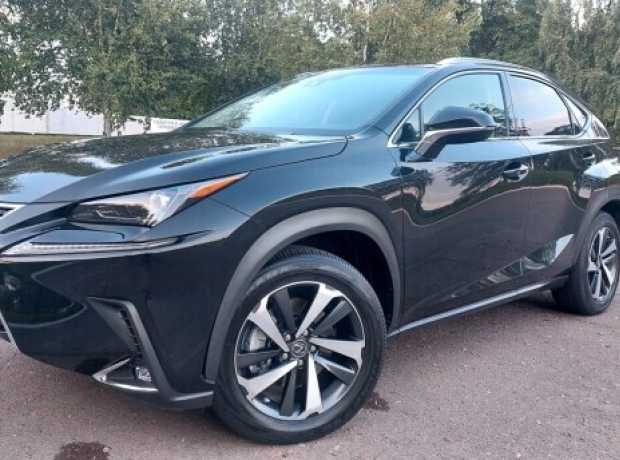 Lexus NX I  Рестайлинг, 2020, пробег 61400 км