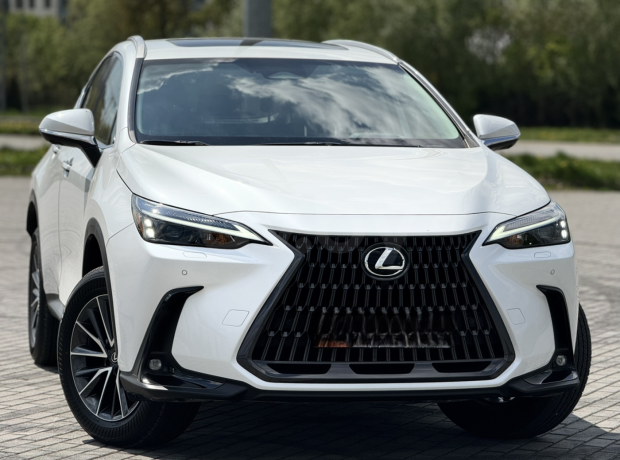Lexus NX II