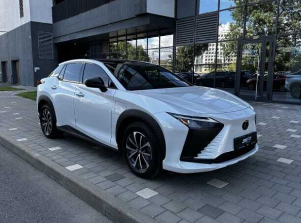 Lexus RZ , 2023, пробег 5900 км