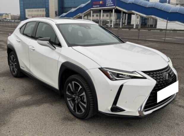 Lexus UX , 2021, пробег 59000 км