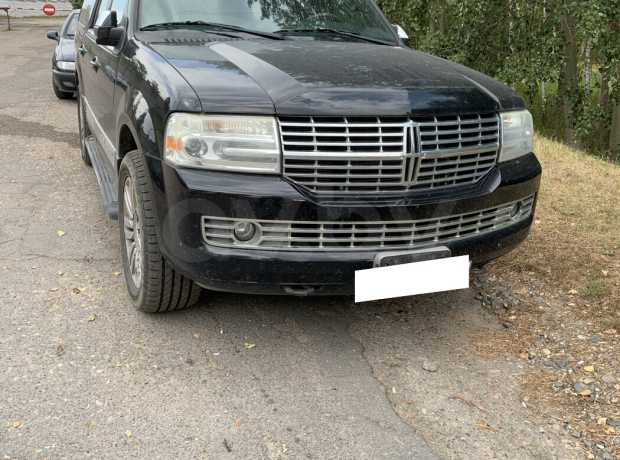 Lincoln Navigator III