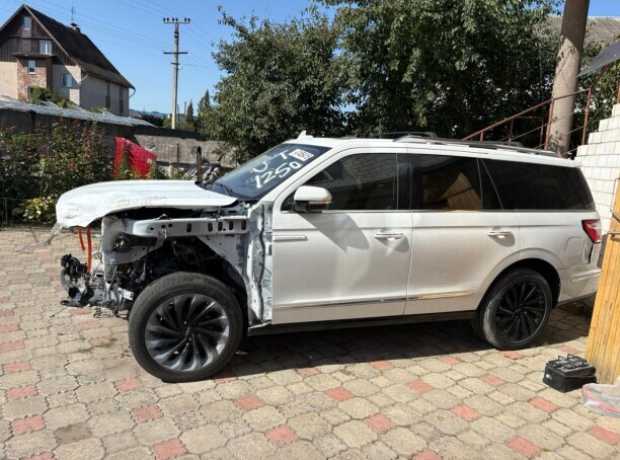 Lincoln Navigator IV, 2020, пробег 116355 км